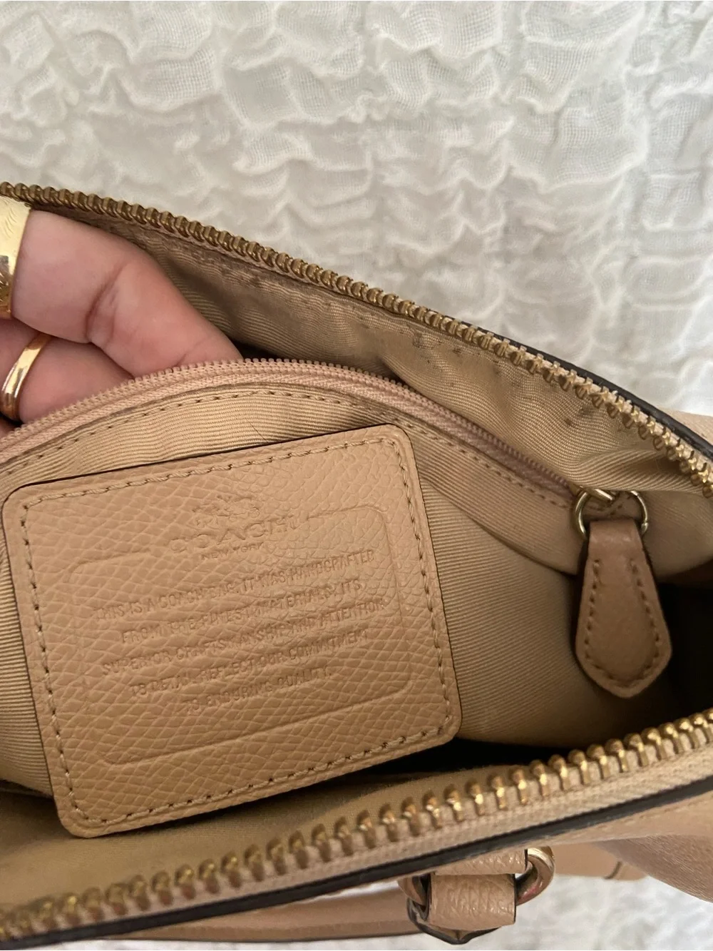 Coach compact dome